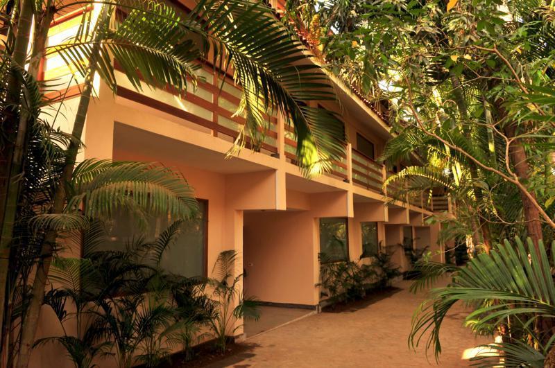 The Clematis Hotel Candolim Buitenkant foto